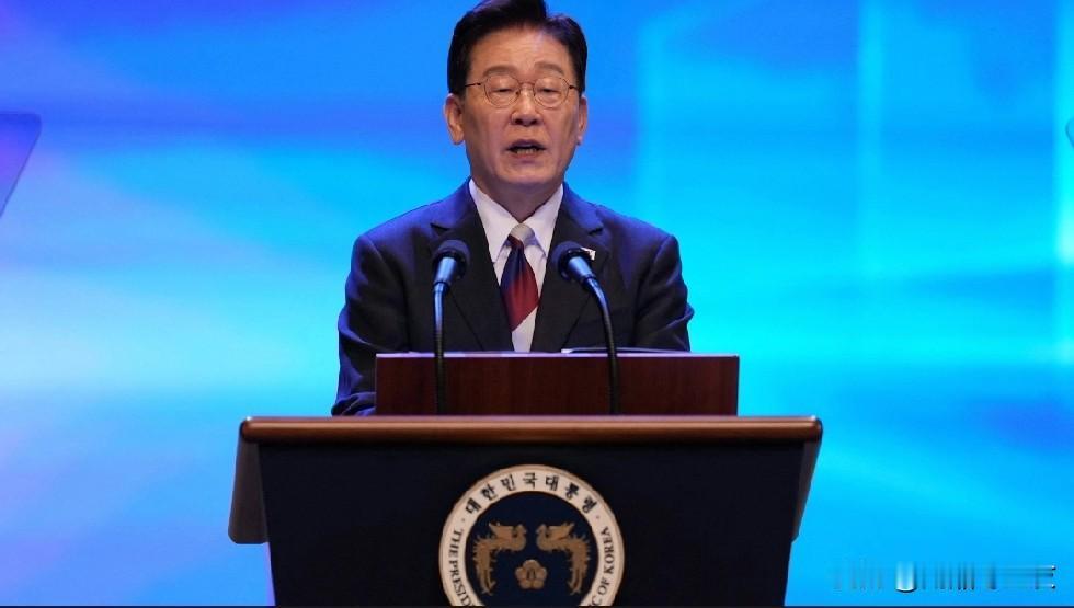 李在明光复节演讲：在韩国民众中引争议，支持率持续下滑！

8月15日，韩国光复节