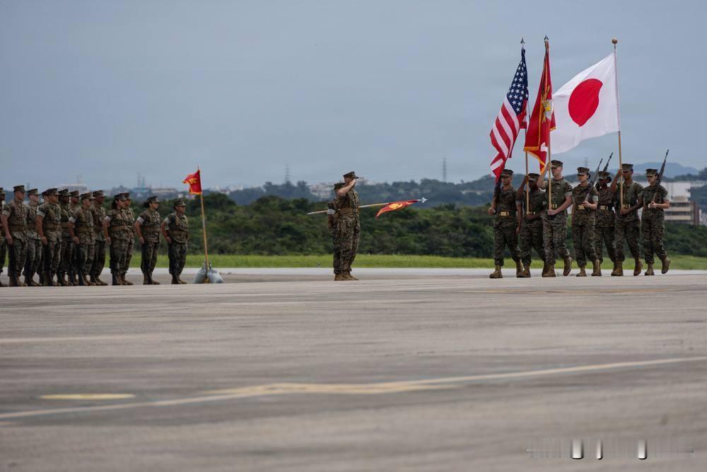 🇺🇸 2026年6月12日，在日本冲绳县普天间海军陆战队航空基地，布莱恩·沃