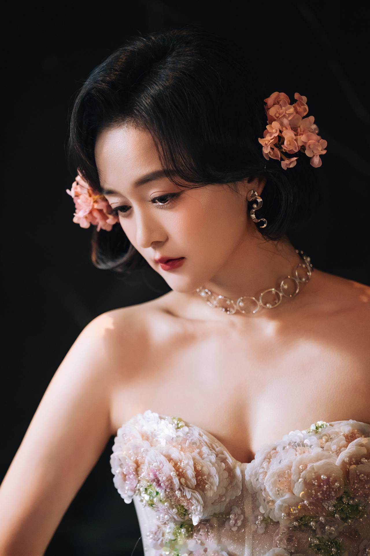 何泓姗
