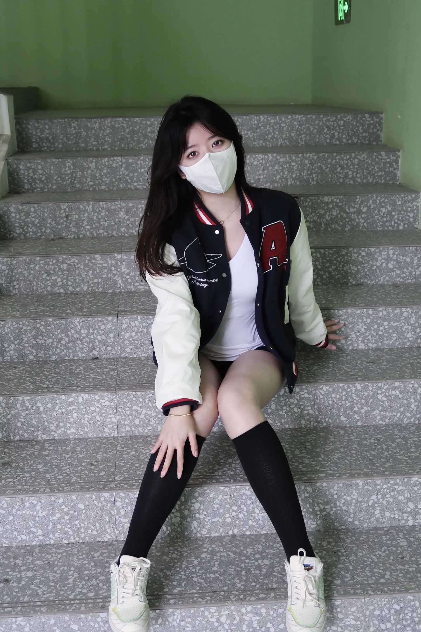 再靠近一点～