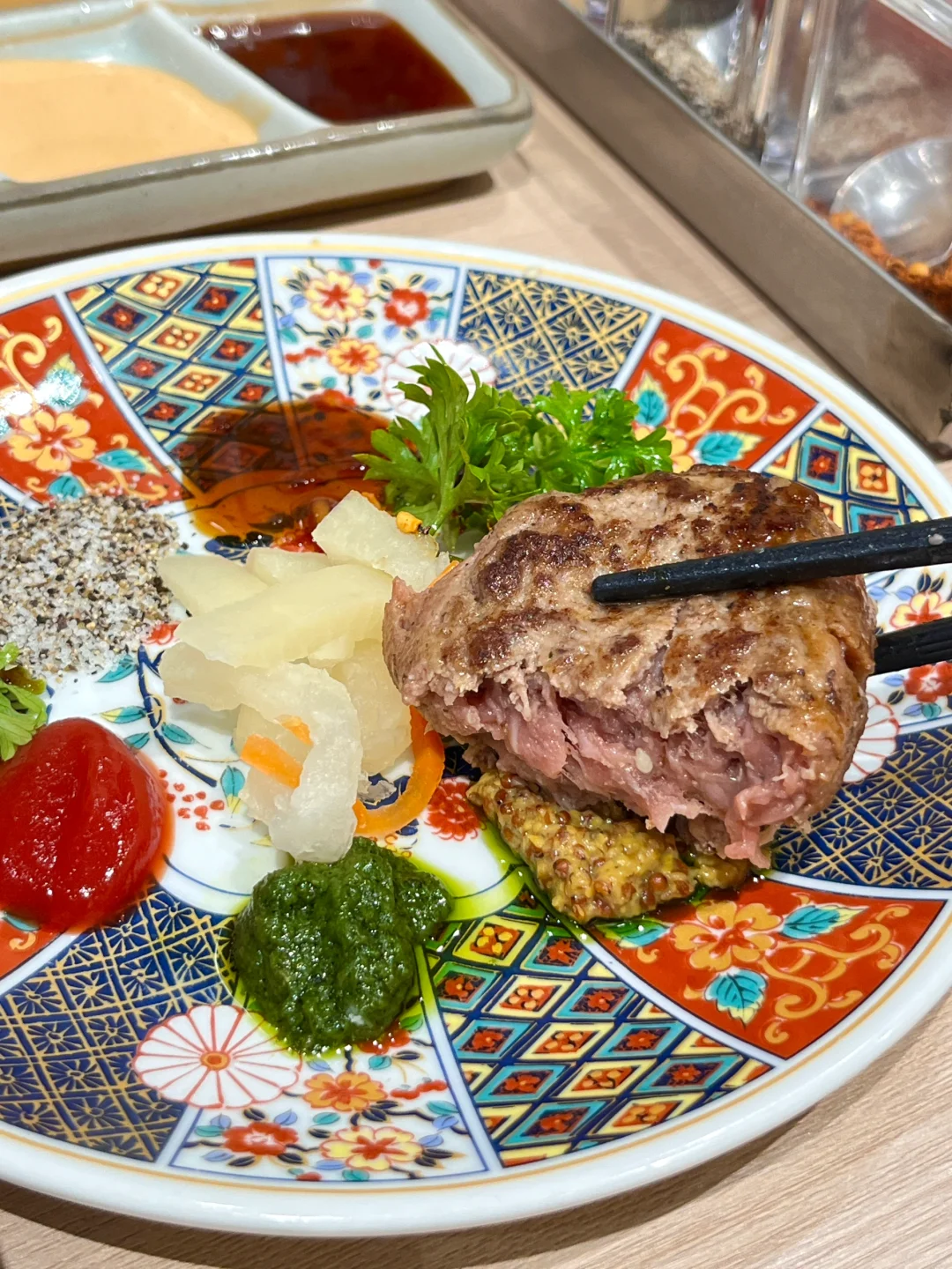 谁懂！广州这一口肉米堡...好吃到buff叠满