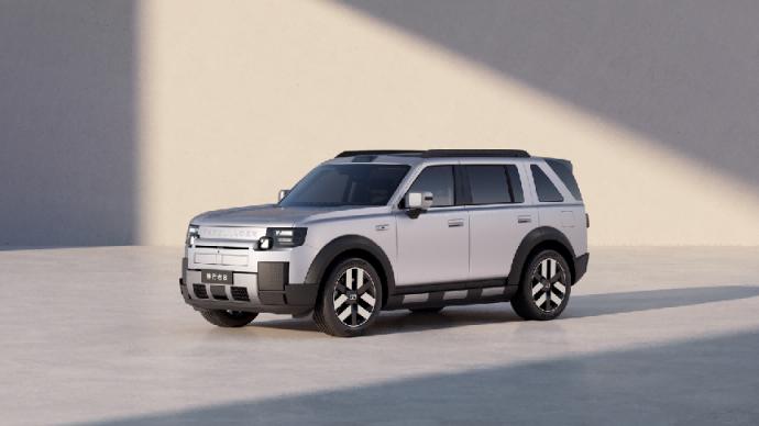 4 月 27 日，FREELANDER 首款量产车型定名神行者 8，定位豪华科技
