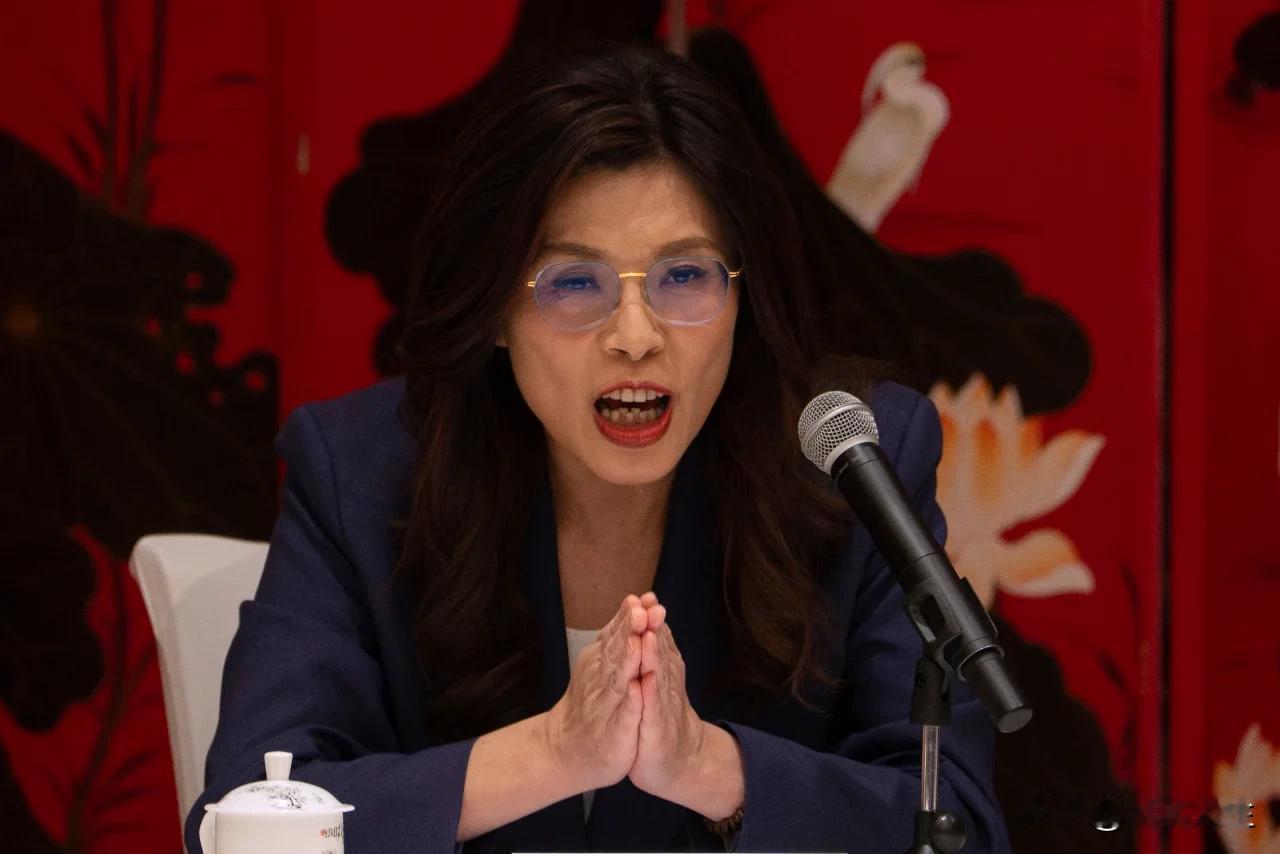 郑丽文：它可以同时拥抱美国和中国大陆——美媒最新报道称，中国台湾省的反对派国民党