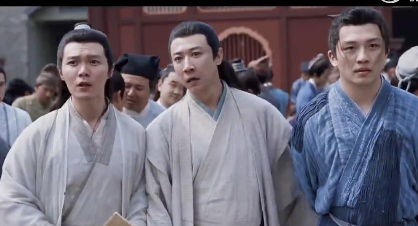 张维伊还演过《庆余年2》里面的侯季常一角啊！

本来大家都跟我一样，觉得这个张维