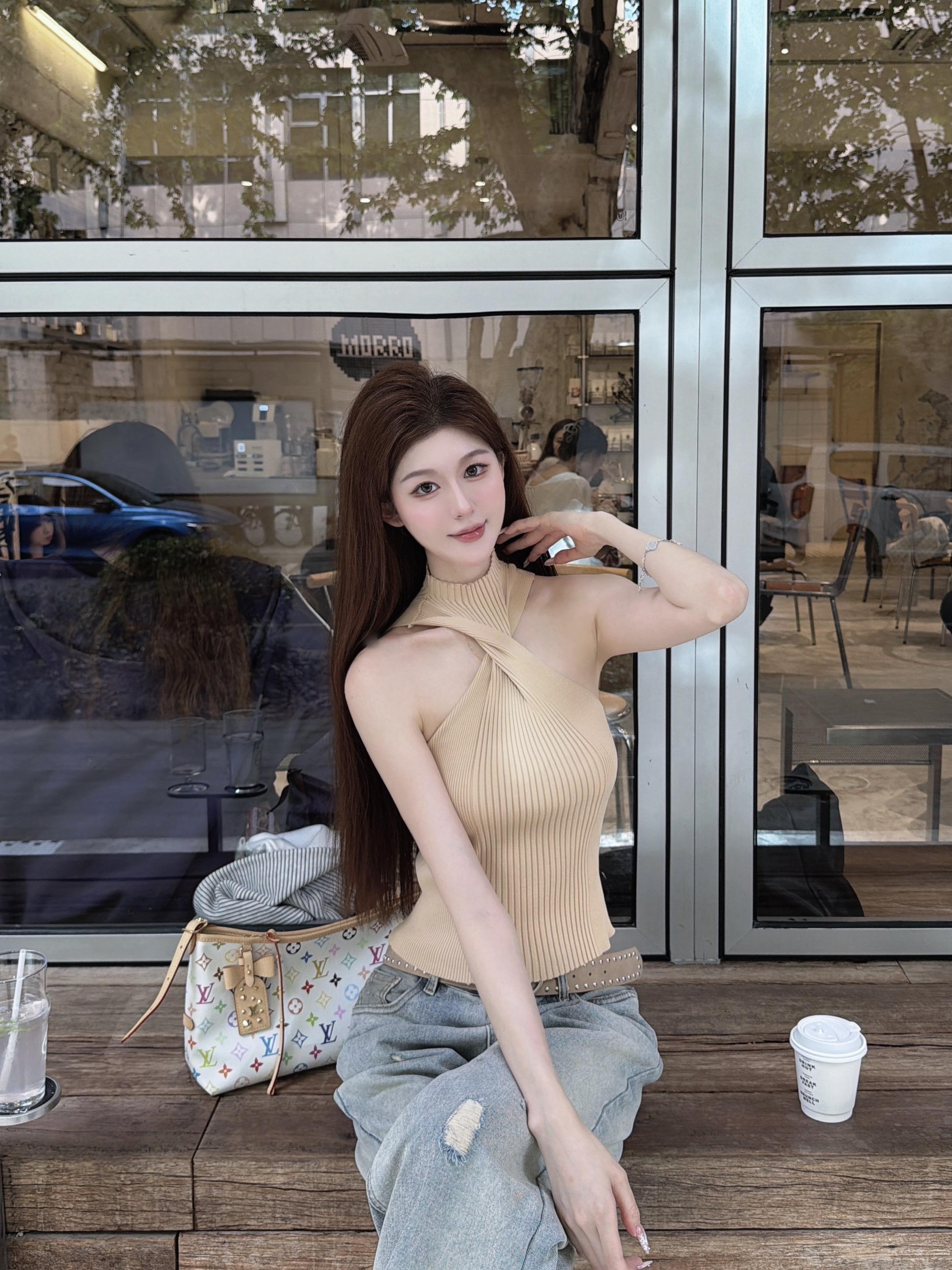 女孩 克服自己每一个想依赖他人的瞬间