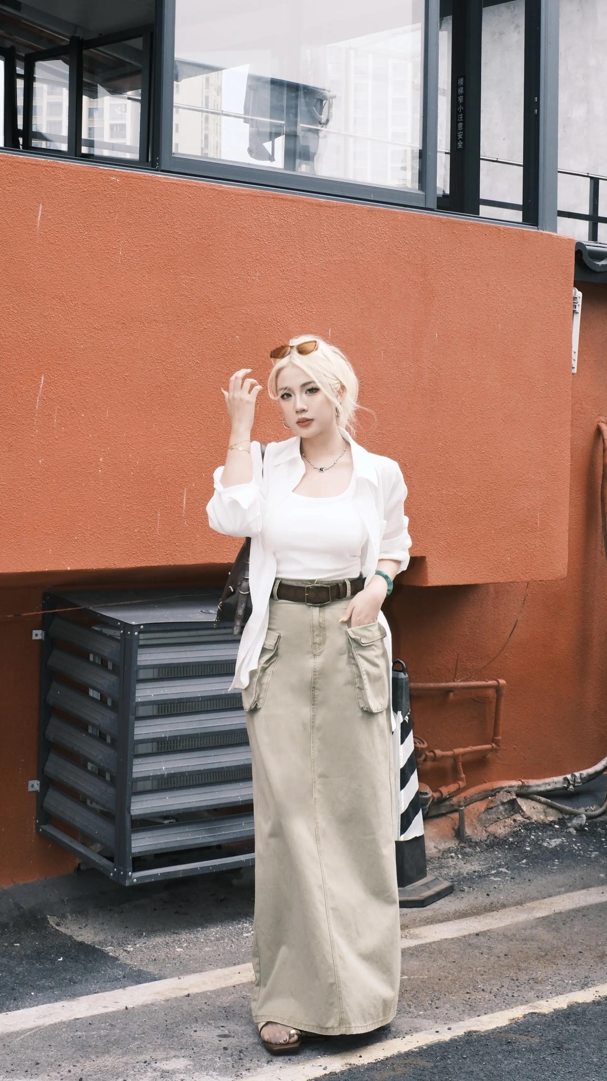 你焦虑什么 你漂亮 会赚钱 有思想 独立又自信 你的人生才刚刚开始