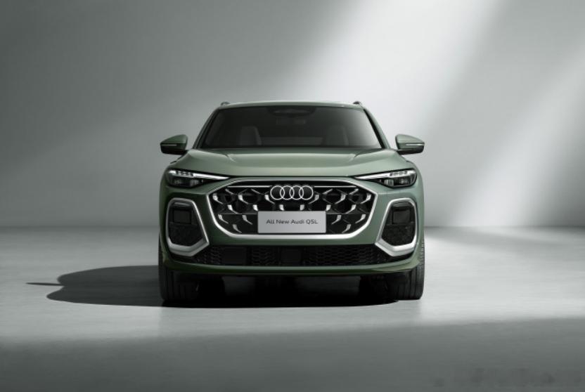 第五代EA888+华为辅助驾驶，一汽奥迪Q5L定档1月15日。日前，一汽奥迪官宣