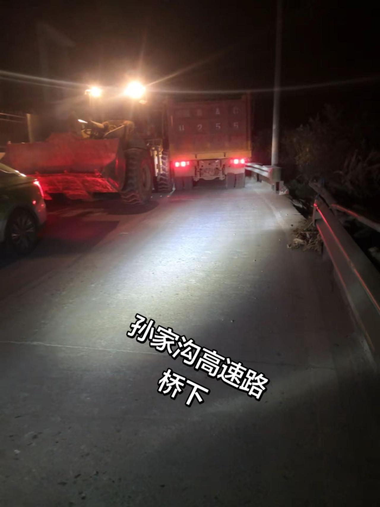 夜班 农村房屋 骑行骑行 城市骑行