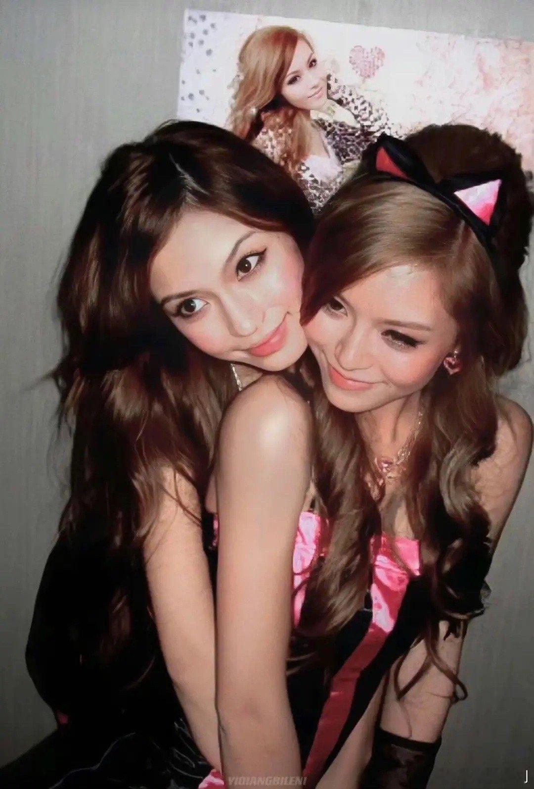 baby和文咏珊当年拍的这一组图，这也太性感了，当年就这么开放吗[允悲] ​​​