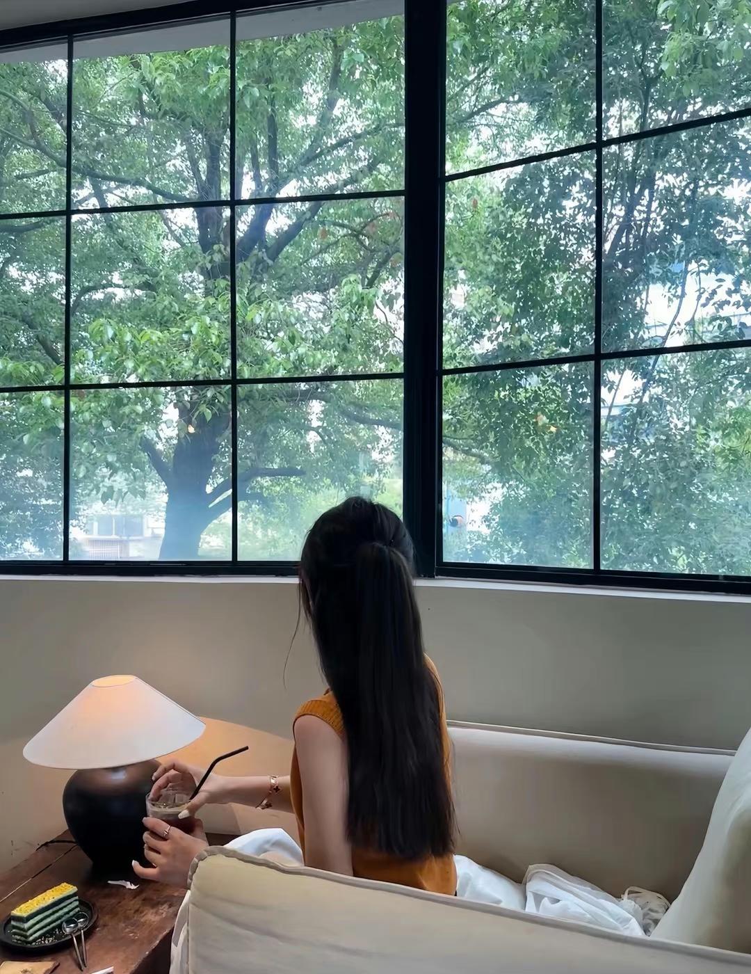 再给我一点时间 ，该做的我会做。该熬我也会熬过去！