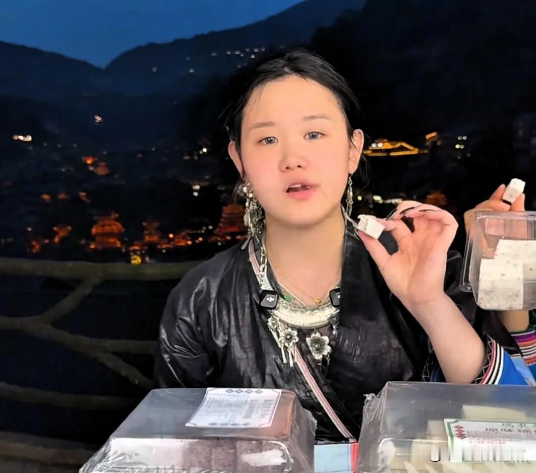 看到张家齐妈妈，我才反应过来！

奥运冠军，体制内运动员，光环够亮吧？可卸下金牌