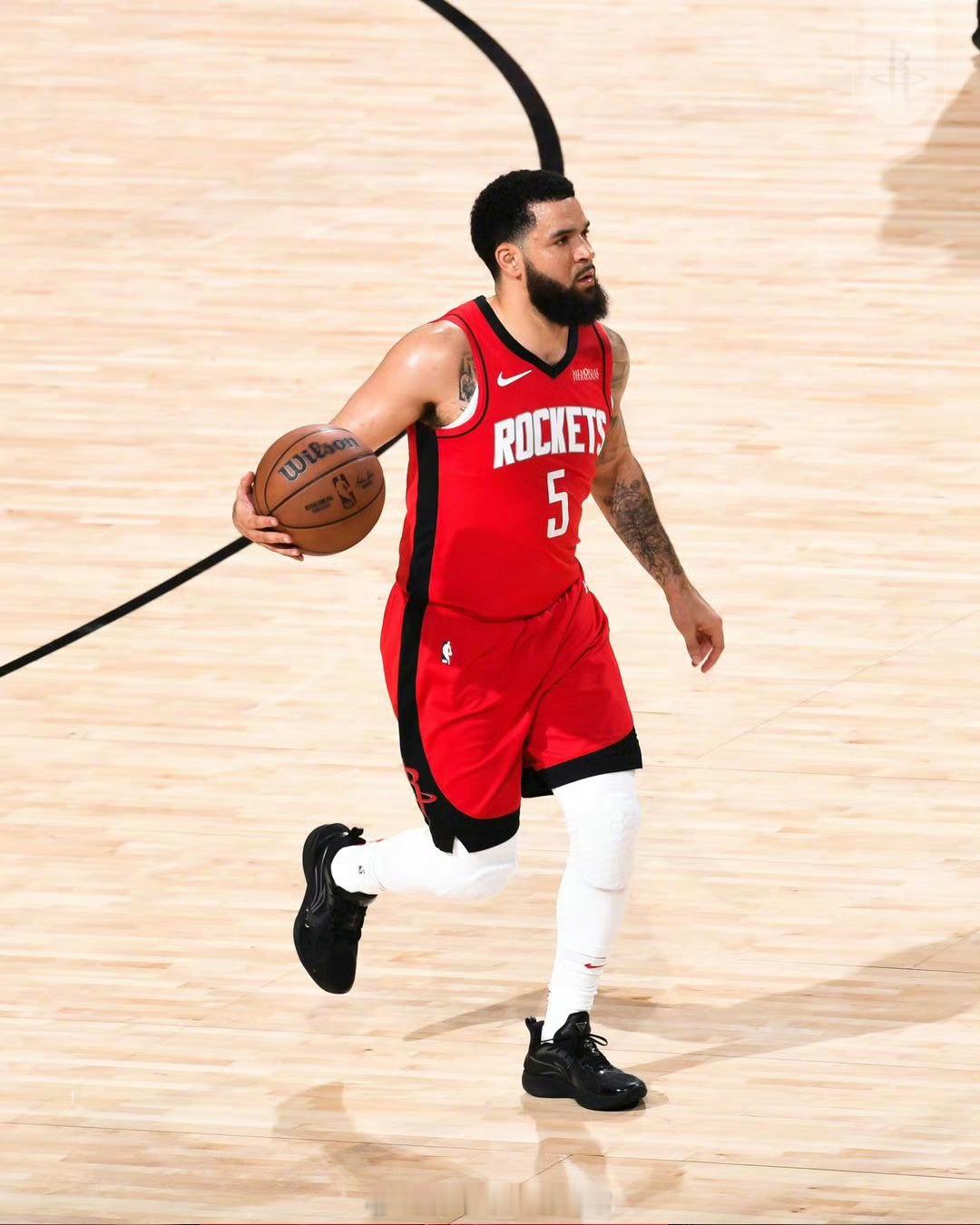 球迷谈到现在NBA的弊端：关于掩护/非法掩护角度（导致防守球员被挂住）没有太多通