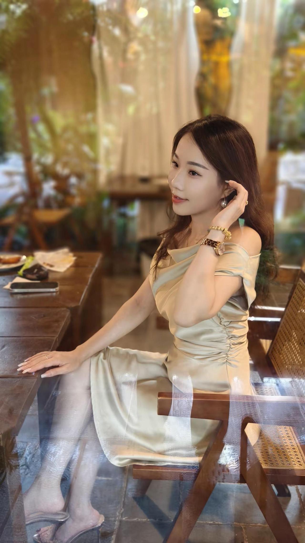 长大后才发现最不值钱的就是名声 因为就算你什么都不做 看不惯你的人也能给你编出一