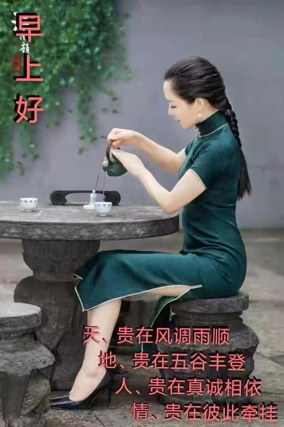 我经常在淘宝与拼多多买东西，偶尔在今日头条买东西！