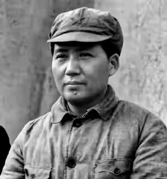 李银桥曾问毛主席，为何执意送毛岸英赴朝参战。毛主席坦言，美军在亚洲布下三处威胁，