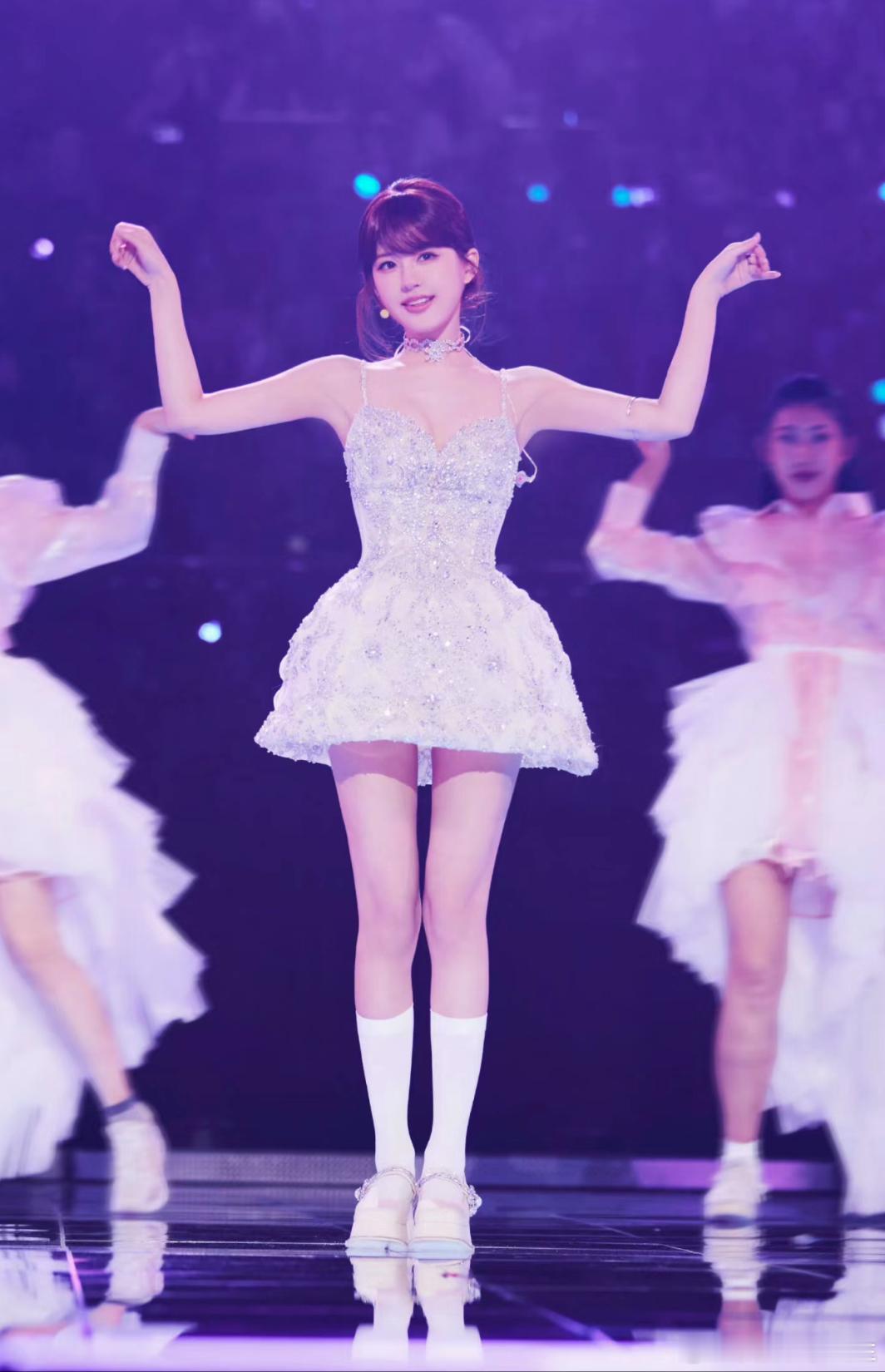 谁还记得当初露思的这组出圈神图[爱你][爱你][爱你]现在依旧是百看不厌的程度#