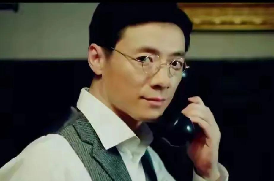 演了30年配角，祖峰却凭一手毛笔字火出圈！他给妻子写300多封毛笔情书，15年婚