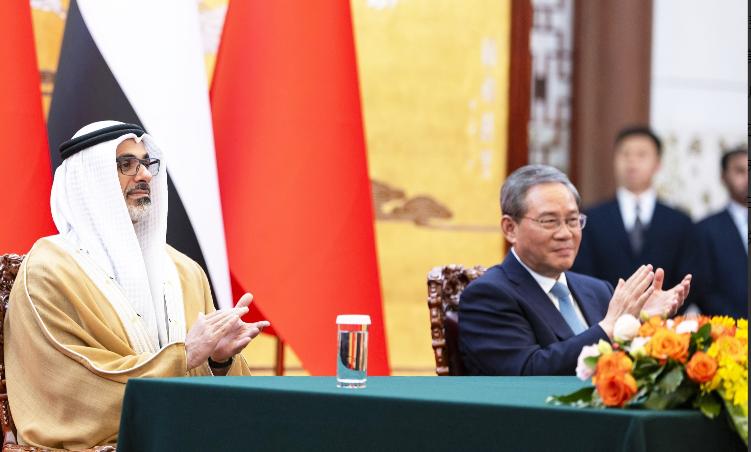 签约，中国和阿联酋谈成了！

4月13日下午，国务院总理李强在北京和来华访问的阿