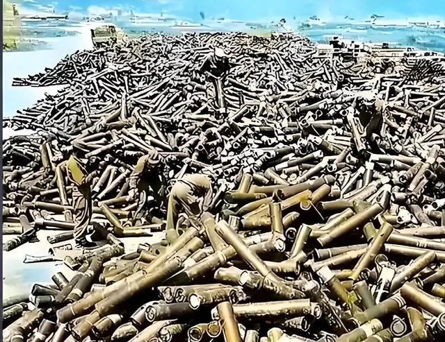 这不是废铁，这是美国在上甘岭战役中倾泻下190多万枚炮弹残壳的冰山一角！
上甘岭