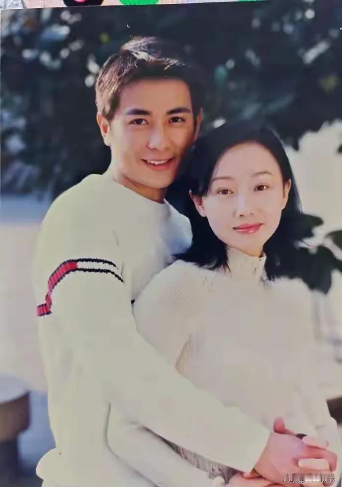 2026年1月14日，演员黄慧颐公开指控保剑锋婚前出轨，引发舆论哗然。她自述与保