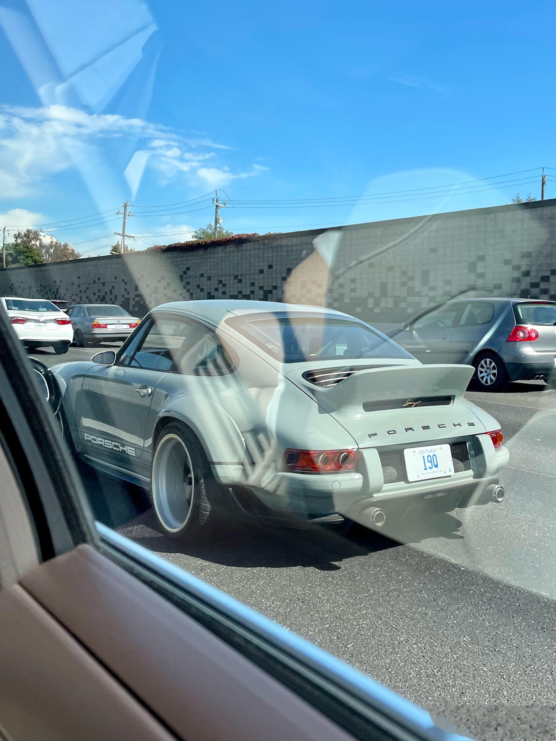 刚出机场，就给了我一点湾区的震撼[哇] ​​​