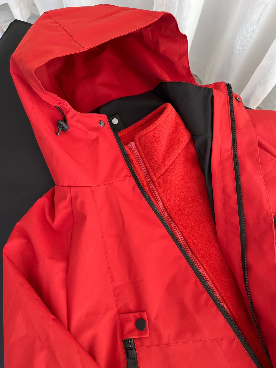 朱雀红三件套冲锋衣！巨显白！新年穿接好运！
