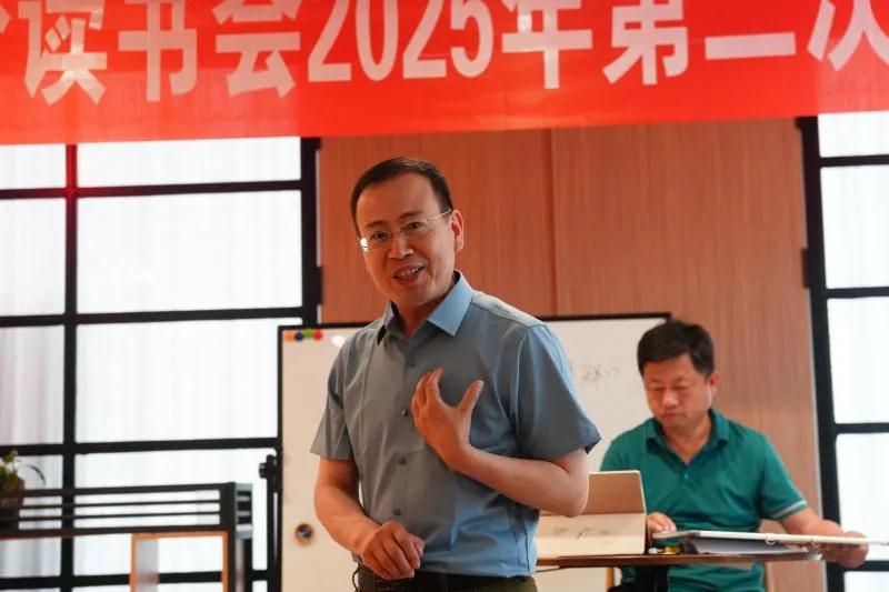 《水调歌头·潍坊筑梦读书会》

潍水畔，书声起，筑梦堂。
群朋毕至，风雅汇聚韵悠