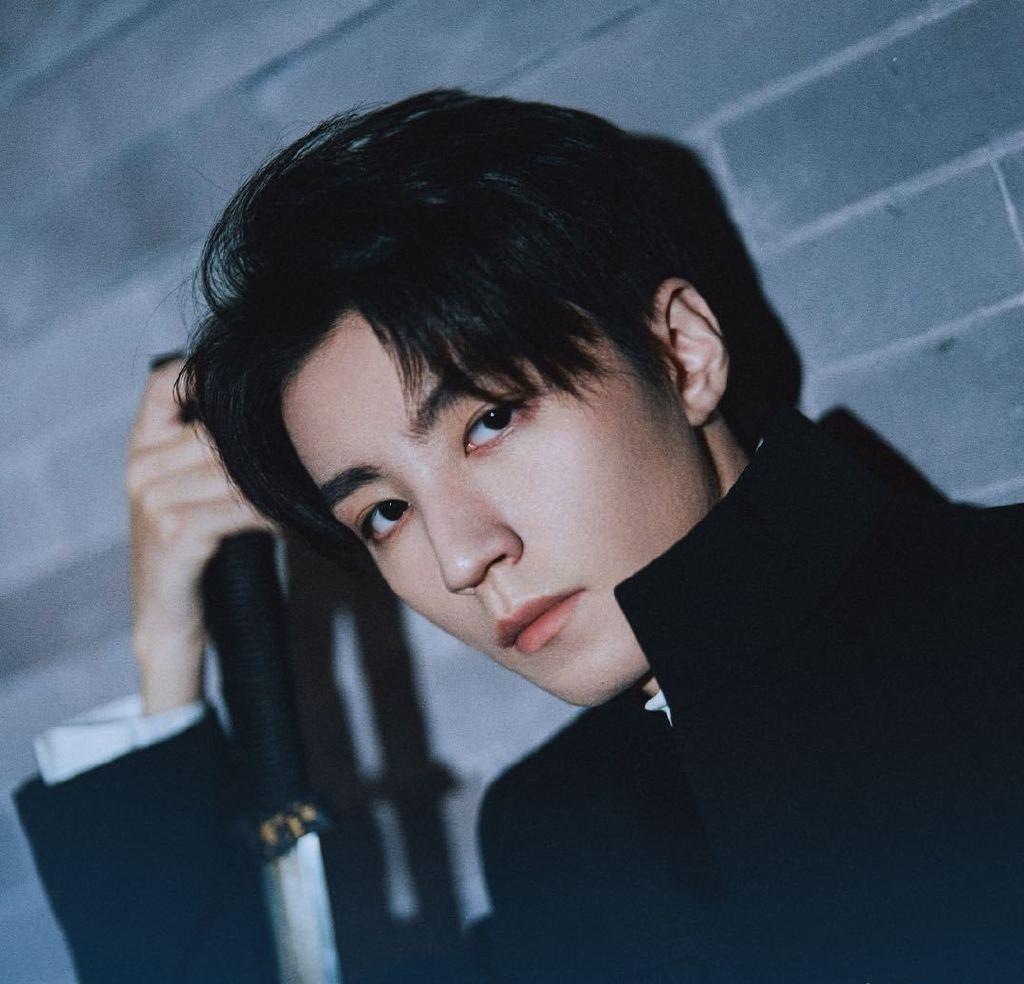 王俊凯超话 
💙王俊凯东方公子 
💙迪奥品牌大使王俊凯 
💙从开始到未来,