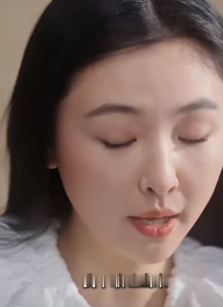 吴倩被爸爸打掉牙齿不敢吐出来这种人真的不配做父亲一生的阴影