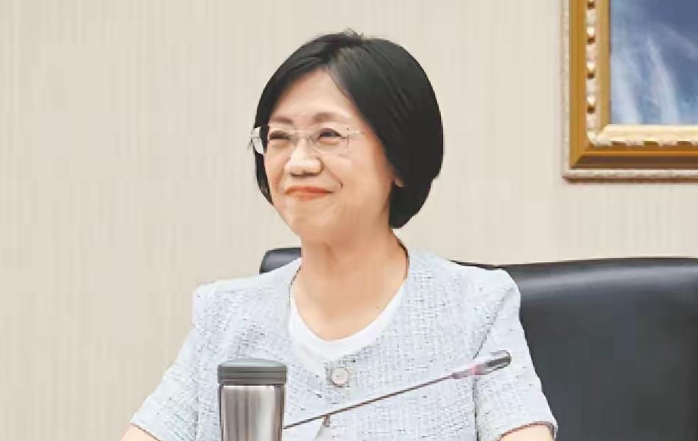 翁晓玲，国民党立委中难得的清醒者，他知道谁是敌人，谁是友人，是国民党立委中最出色