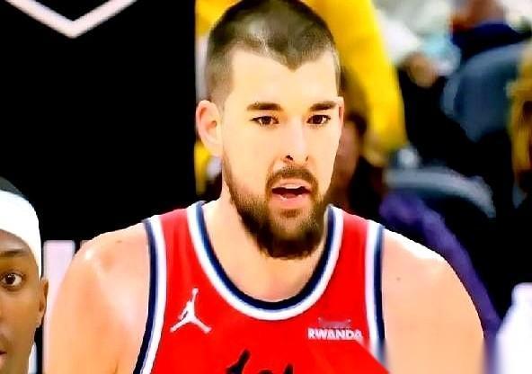 还不到半个赛季。
这脸打的，啪啪响。当初吹得天花乱坠，说是解放小卡的最后一块拼图