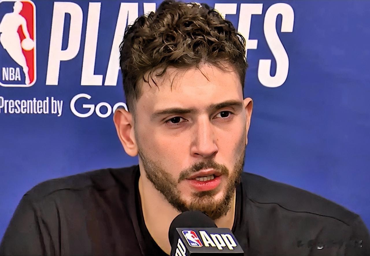 火箭超级中锋申京真是大言不惭啊！

今日，申京在接受采访时谈到季后赛首轮的对手湖