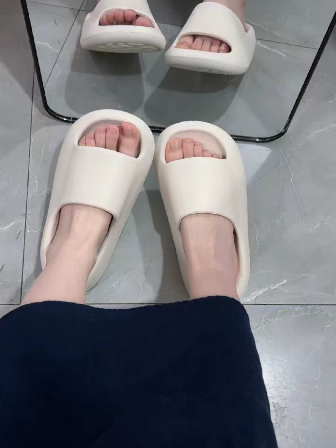 卖了几百双了，该买的都买了，零差评，还有没买朴西拖鞋的么？我上一双朴西的凉拖穿了