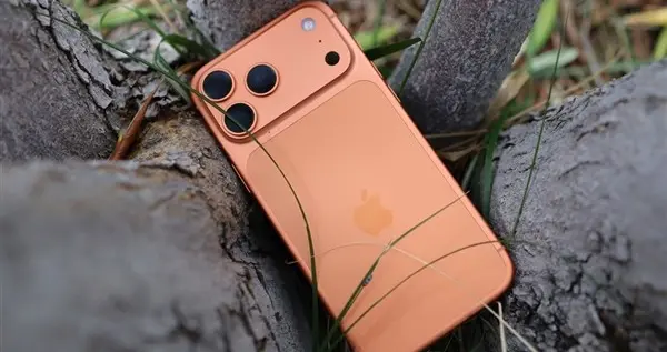 2026旗舰手机将迎四档新格局：标准版、Pro、Pro Max、Ultra齐发