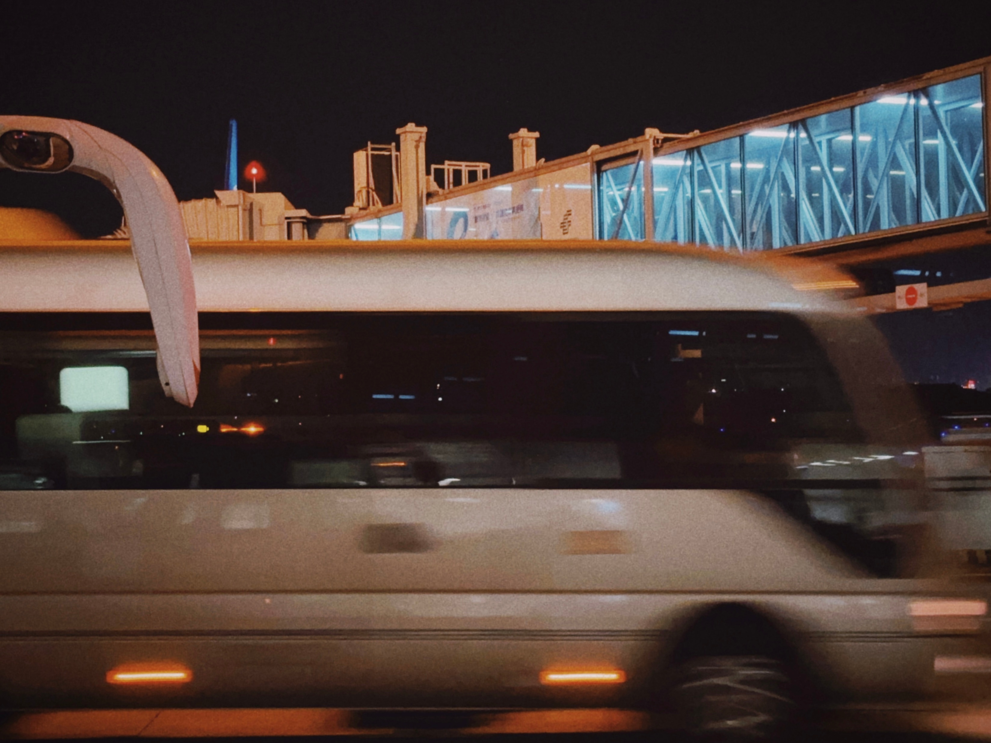 最近来来回回都是晚班机，被叫蝙蝠。周末成都做牛马…… 我的日常plog ​​​