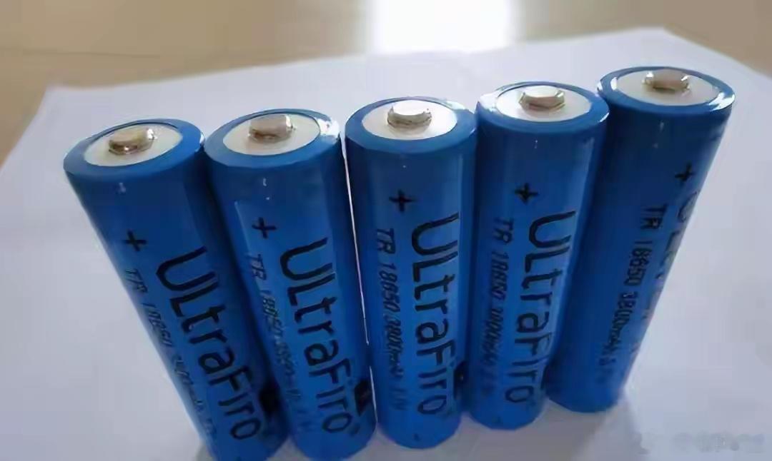 六氟磷酸锂从4.7万涨到17万！多氟多这波周期反转，比想象中猛多氟多2026年一