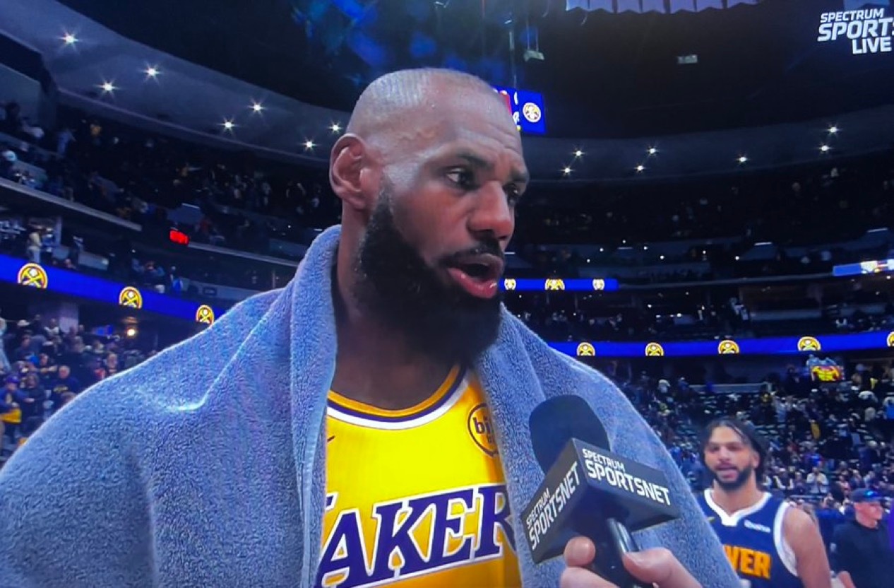 詹姆斯谈湖人如何逆转取胜掘金：“在战术执行上更专注一些，在战术安排上更有针对性一