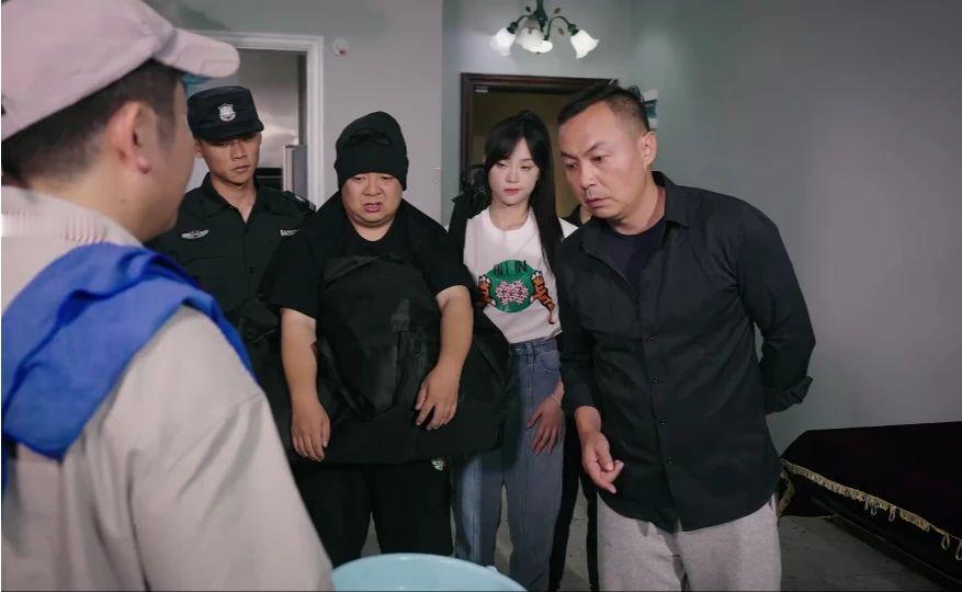 你们看我干什么？我就是一个保洁！#陈翔六点半
