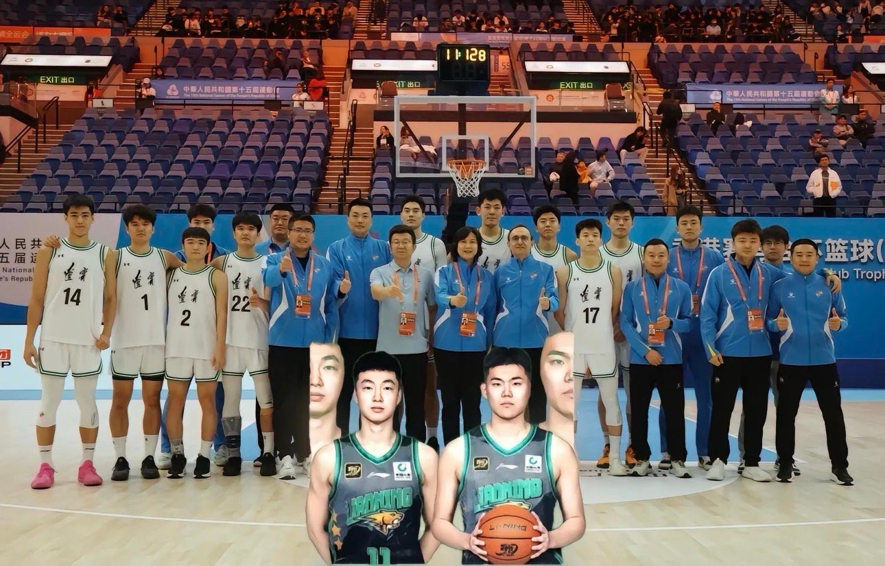 张陈治锋：没有千言万语，只有感激❤️头队照片里小豪和皮卡丘嘻嘻。