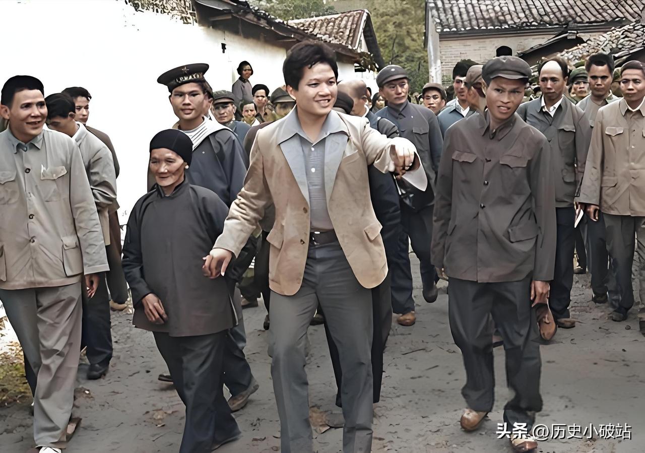 1981年，前台湾空军军官、少校黄志成在其故乡广西横县受到了热烈的欢迎。同年8月