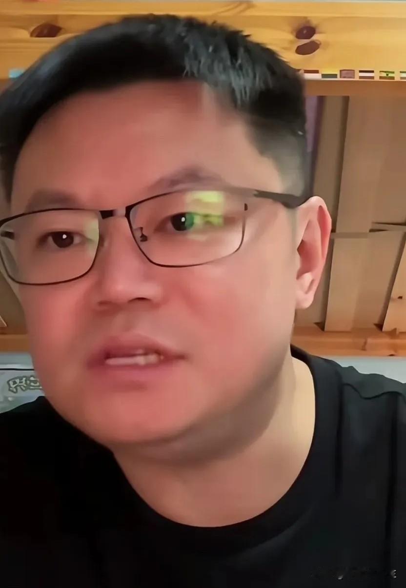 为什么说蒯曼赢了佐藤瞳，只是侥幸？
有一个问题，
就连侯英超都忽略了！

侯英超