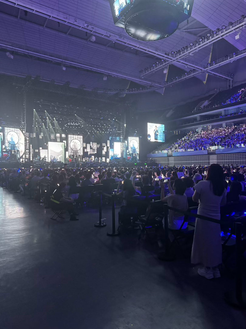 周华健上海演唱会连开六场周华健上海六场陪歌迷过夏天这个夏天最珍贵的约会，当属周华