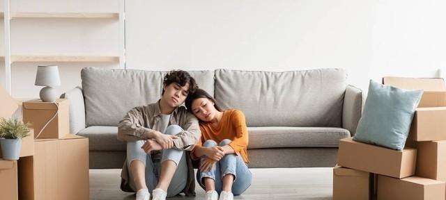天津一女子买的金手镯戴了三天就断了，商家让补工艺费才给换，她不干，报警打1231