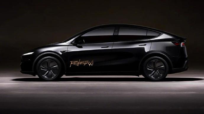 特斯拉通过软件更新，移除了 Model Y Robotaxi 车内的转向灯提示音