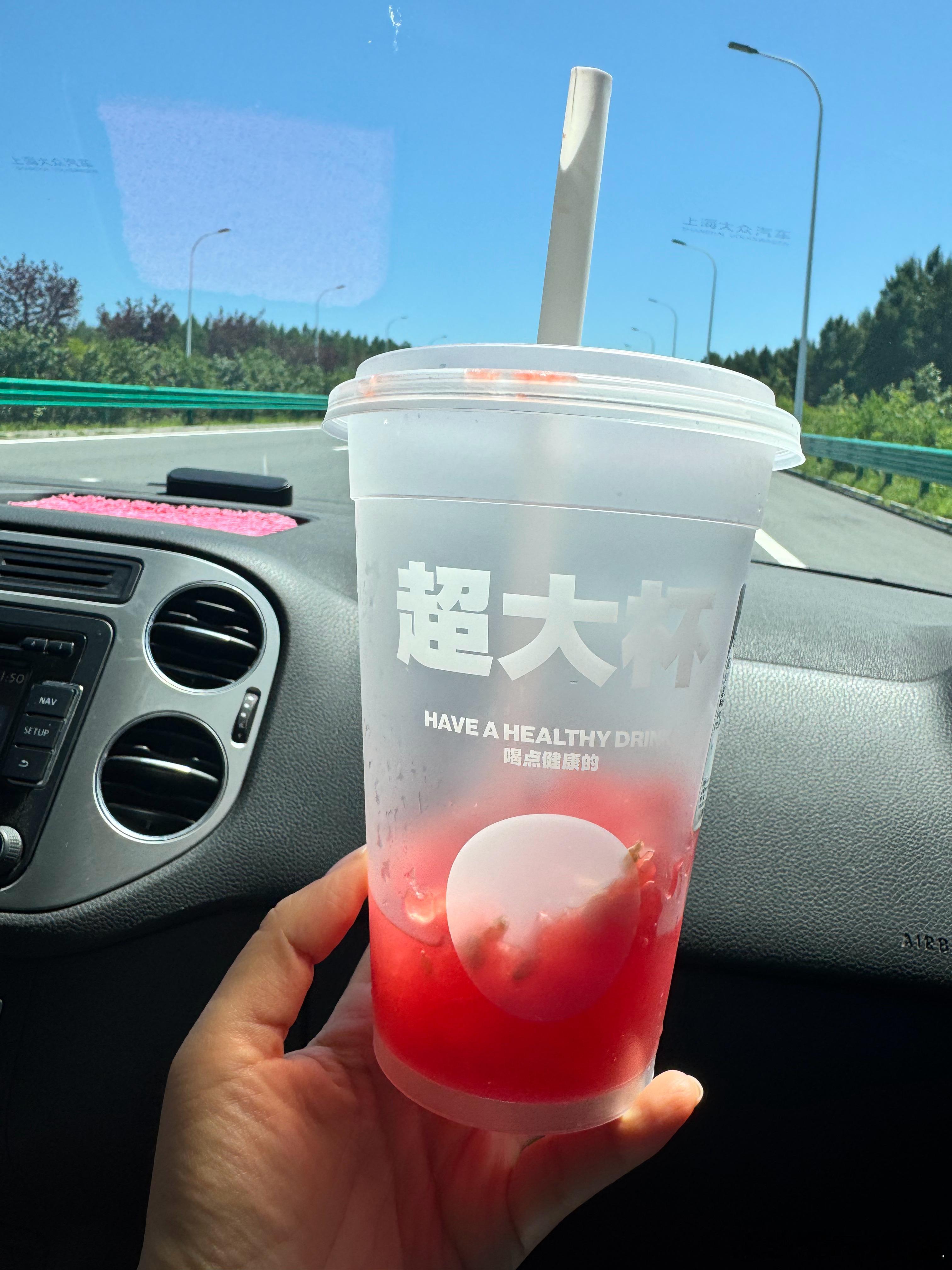 酥就是油多 脆就是糖多饮食健康是国民健康基础，凭商家良心肯定指望不上了，还是需要