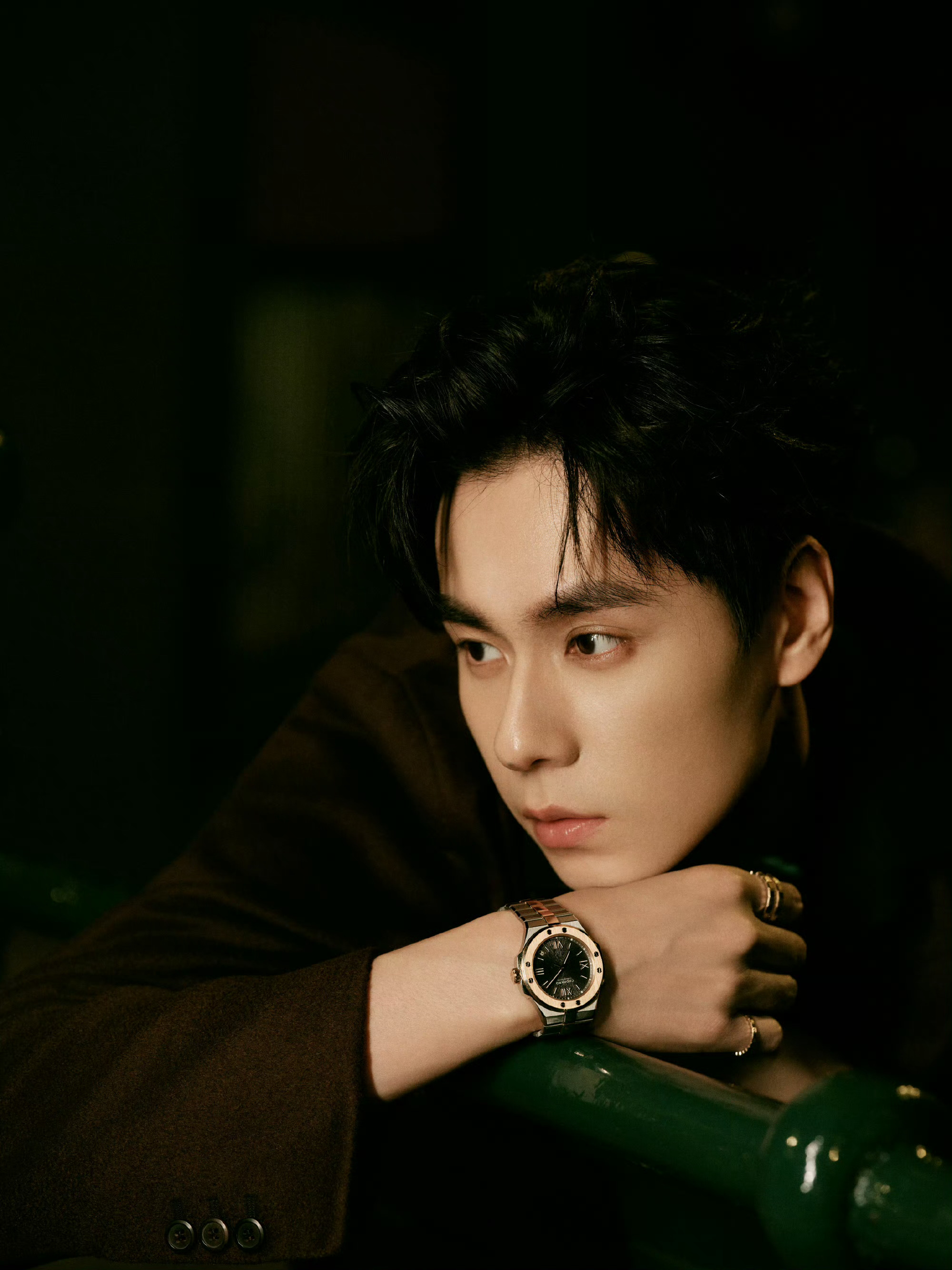 胡一天每次去澳门都帅出新高度 ，那就以后每个月都去两次澳门吧