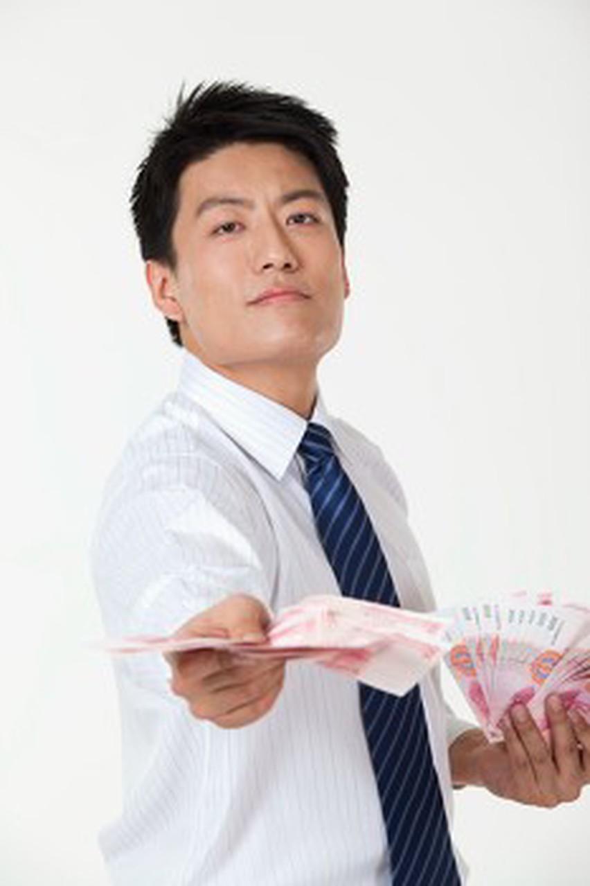 男生收入档次排行榜
 
1、3k以下，勉强顾温饱
2、3k-5k，日常够开销
3