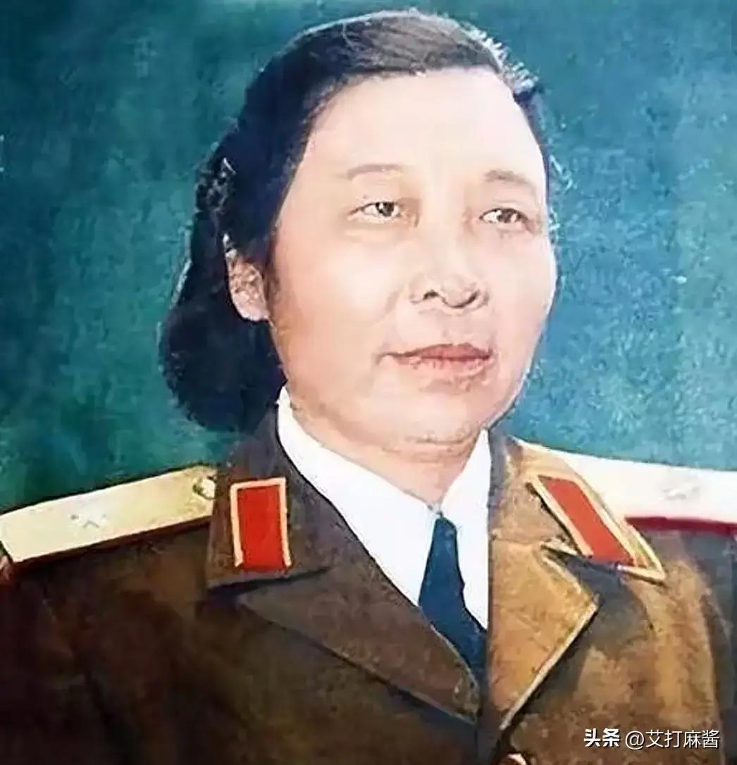 格局封神！1955年开国女将军回乡，遇见当年毒打自己的前夫，结局看哭无数人
 