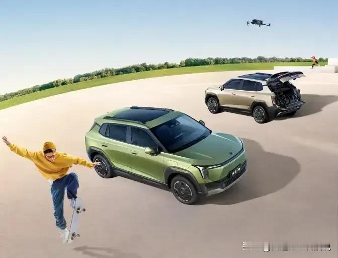 纳米06搭载高性能单电机驱动系统，峰值功率135kW，最高车速可达150km/h
