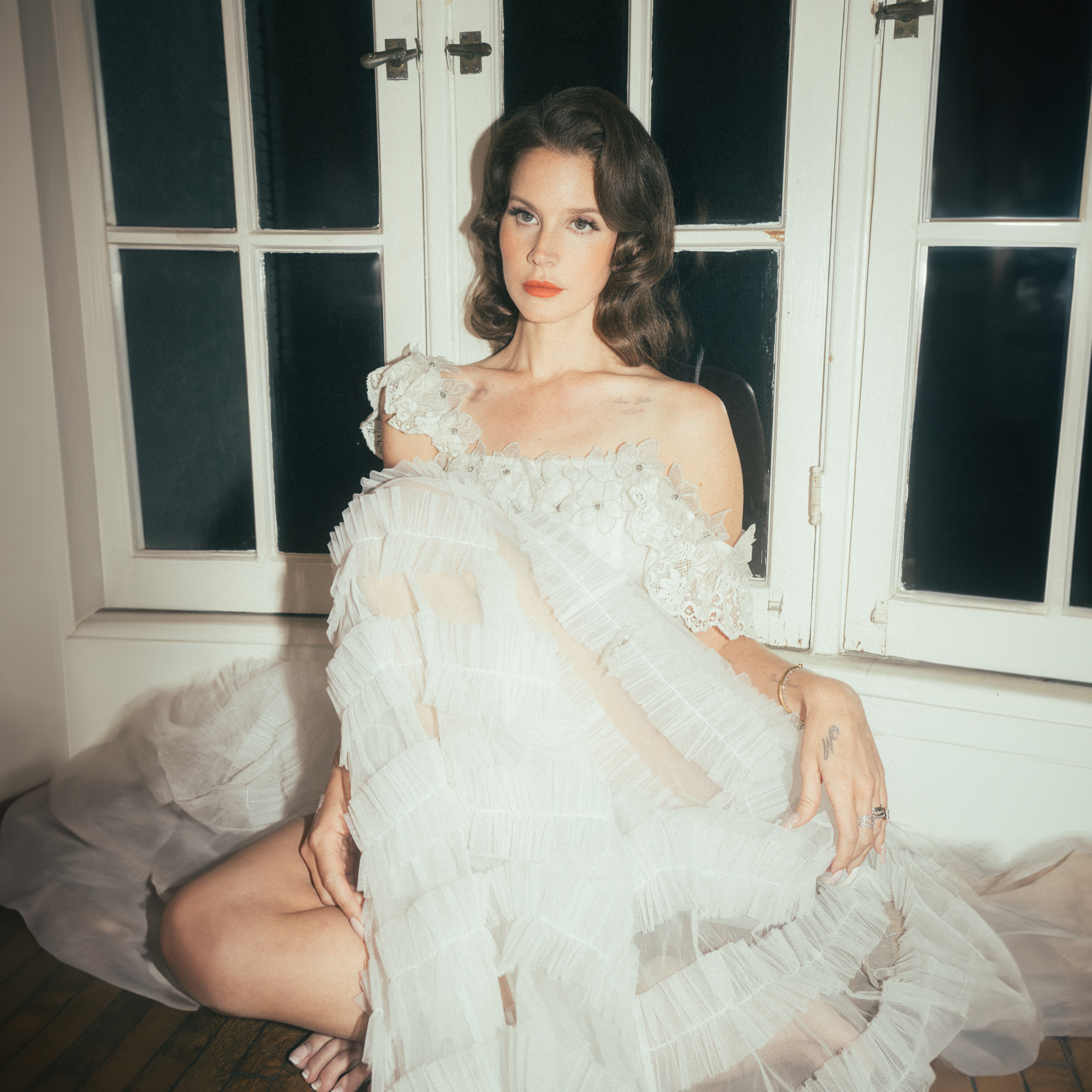 Lana Del Rey 御用摄影师 Neil Krug 分享新专辑『Stove
